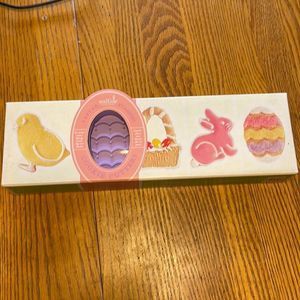 𝅺williams Sonoma Easter stamped cookie cutters